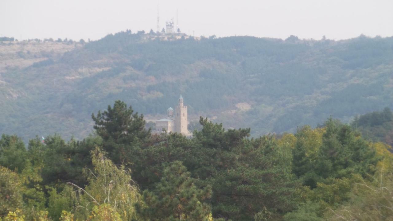 Astoria Apartment Veliko Tărnovo Exteriör bild