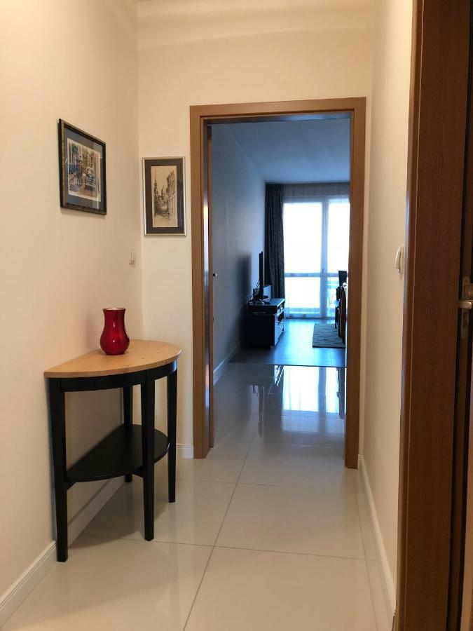 Astoria Apartment Veliko Tărnovo Exteriör bild